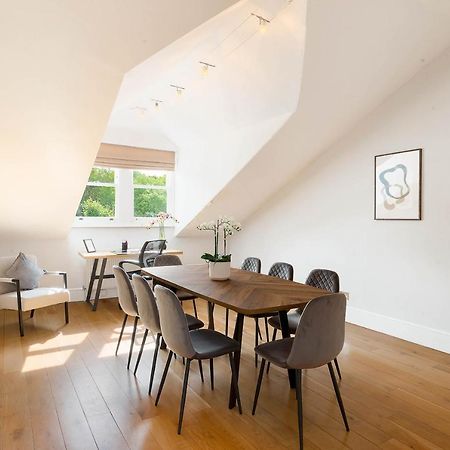 Lovely Central Apartment With Park Views London Exterior photo