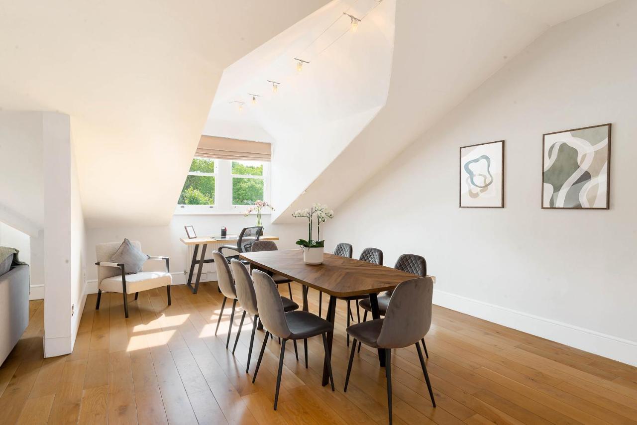 Lovely Central Apartment With Park Views London Exterior photo
